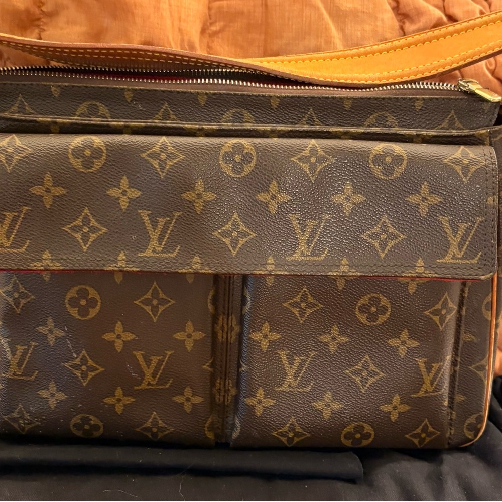 Authentic Pre-Loved Louis Vuitton Brown Monogram Multiplicite Bag